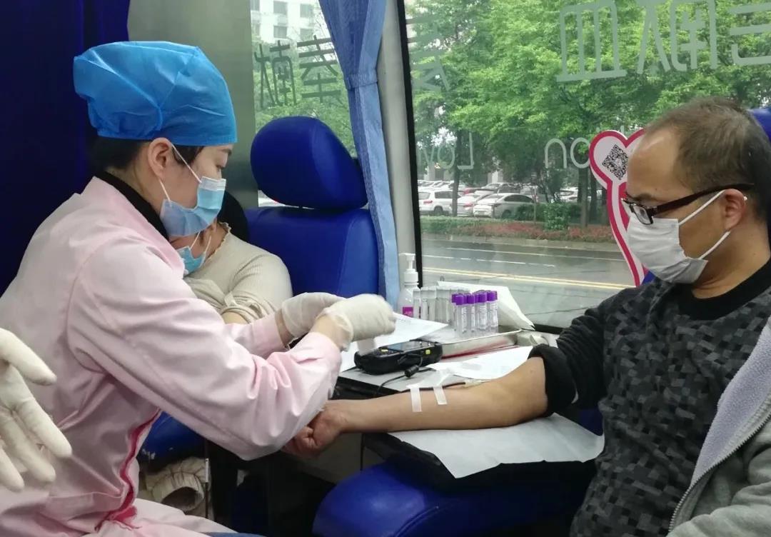 爱心献血，温暖中国，开云链接官网在行动！