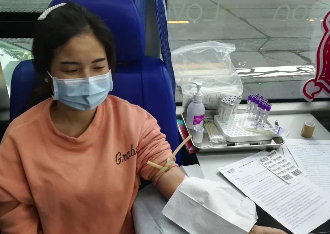 爱心献血，温暖中国，开云链接官网在行动！