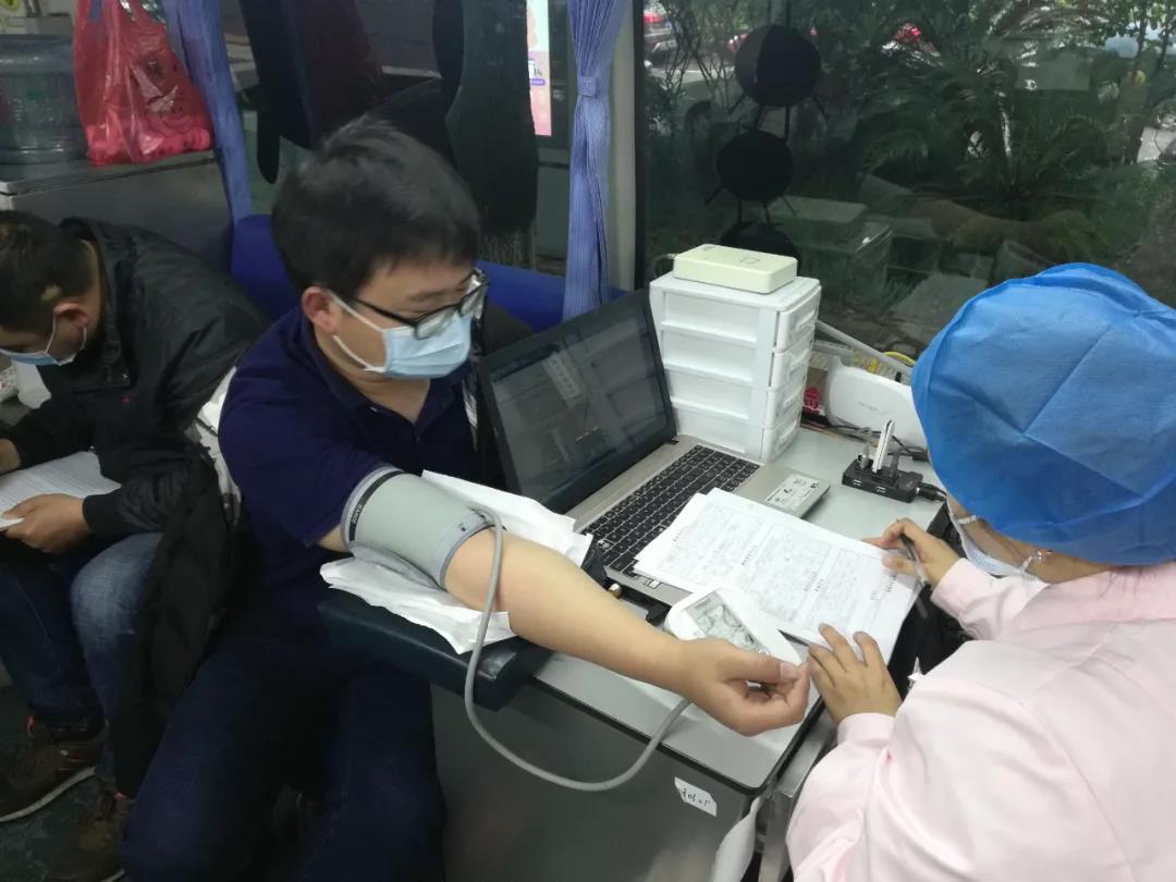 爱心献血，温暖中国，开云链接官网在行动！